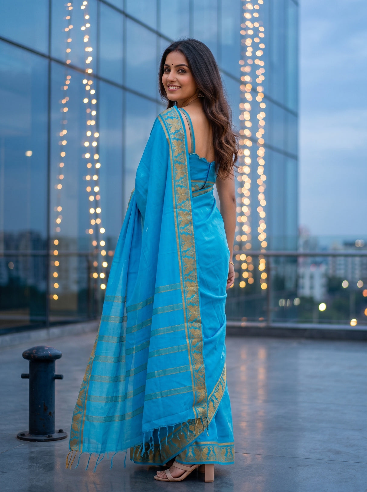MIMOSA Ananda Saree Saree — pose 7 styling detail