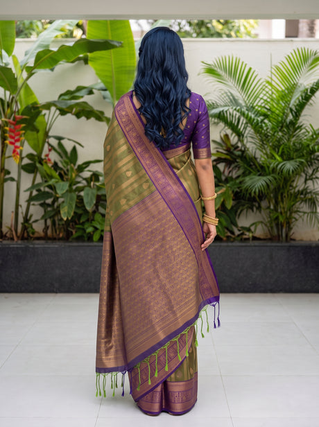 MIMOSA Green Saree Saree — pose 2 styling detail