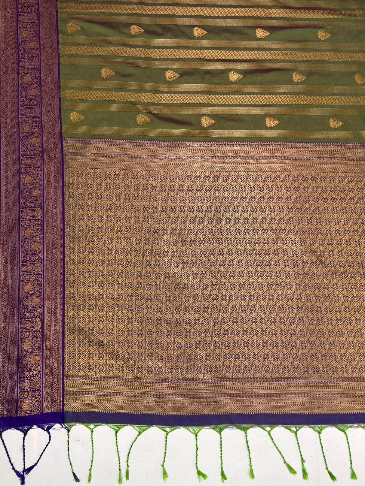 MIMOSA Green Saree Saree — pallu and zari work detail