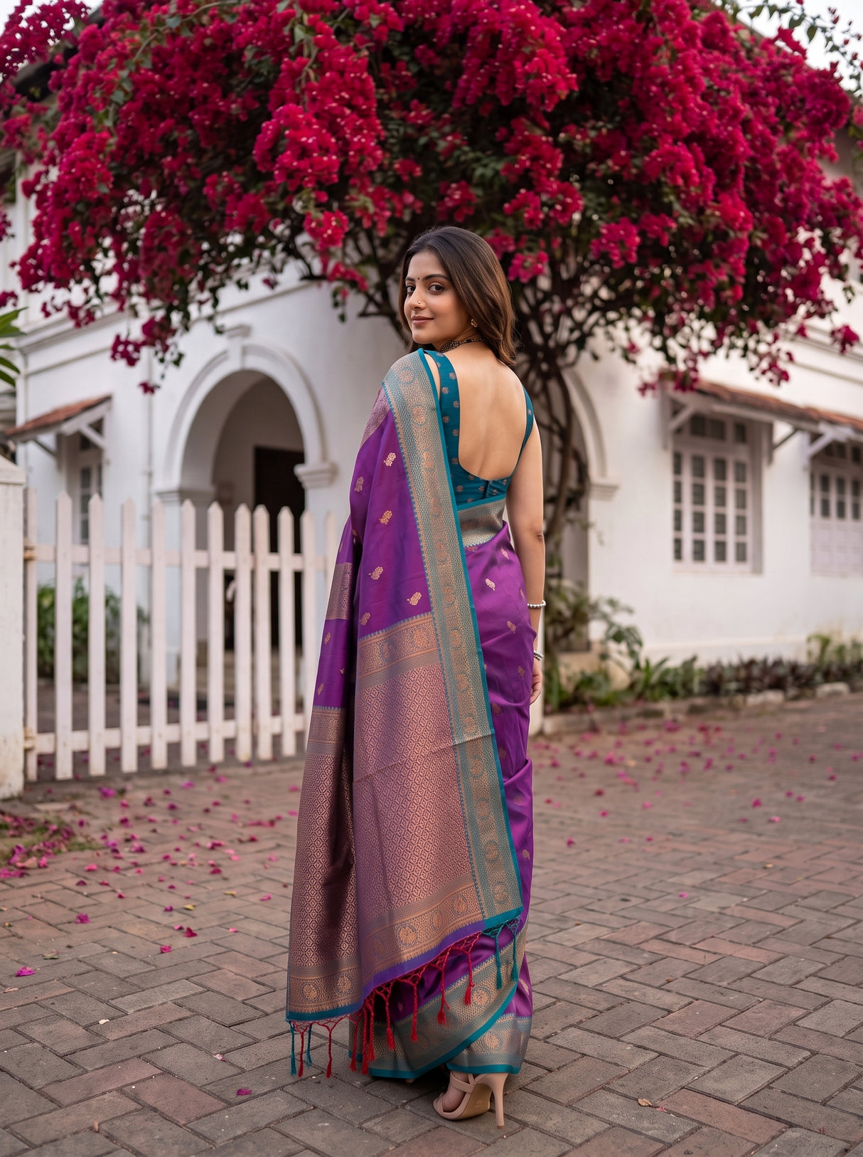 MIMOSA Navy Kanjivaram Art silk Saree — pose 7 styling detail