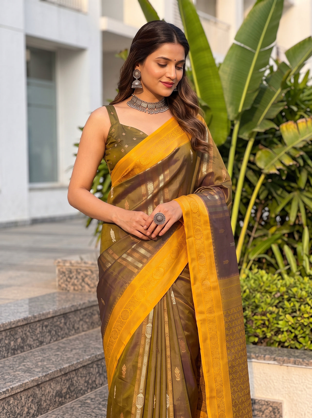 MIMOSA Chiku Saree Saree — pose 10 styling detail