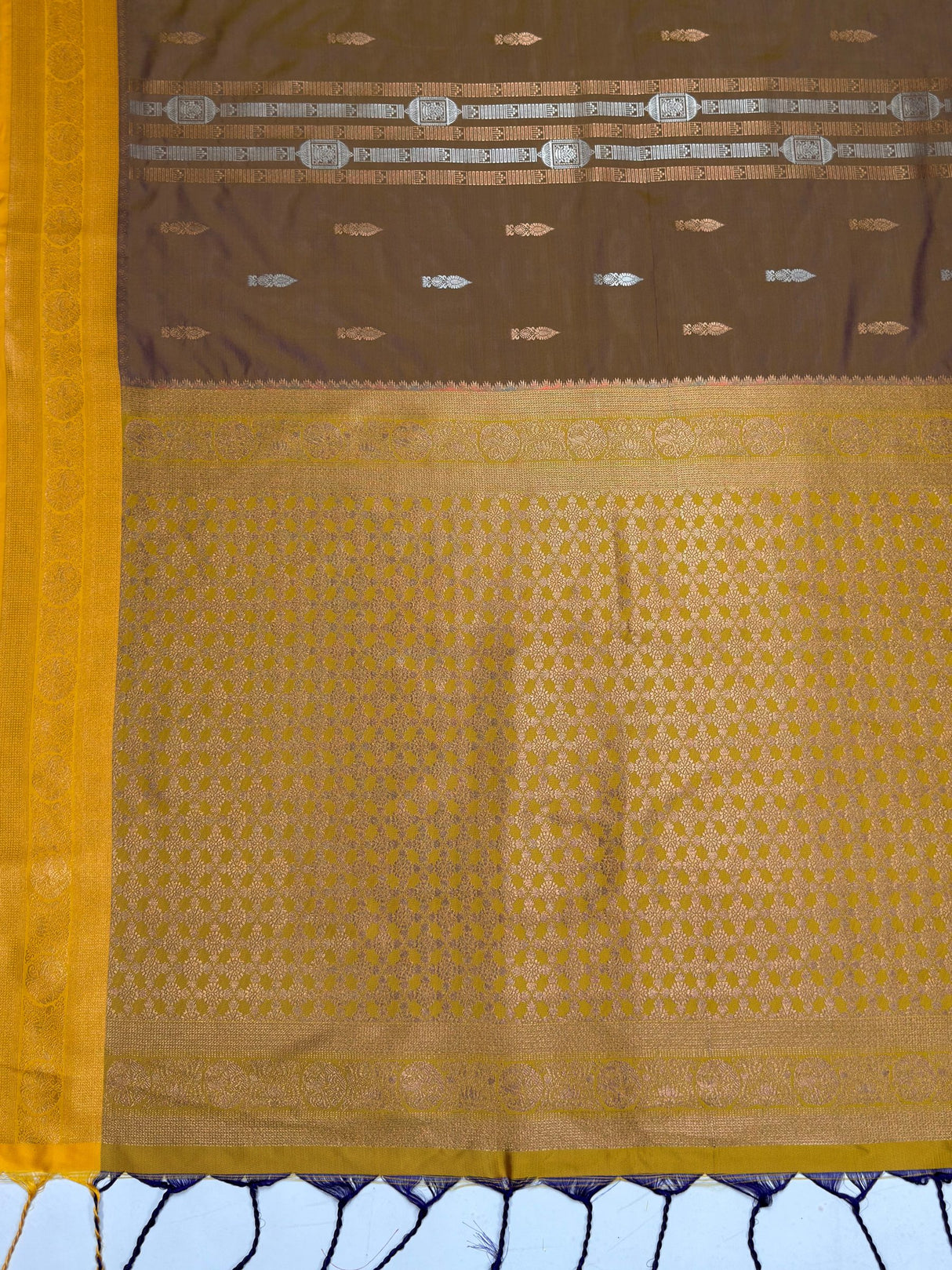 MIMOSA Chiku Saree Saree — pallu and zari work detail