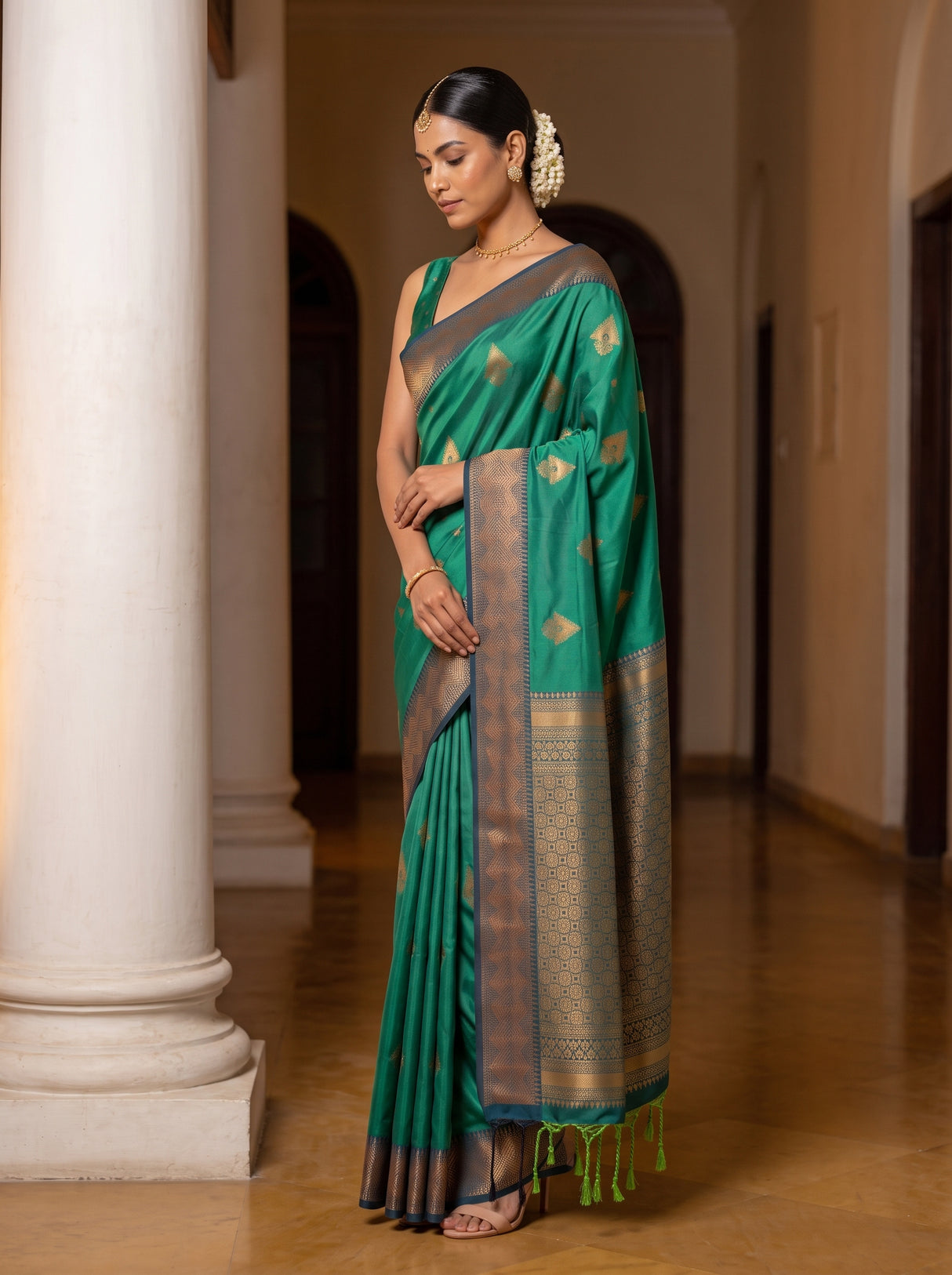 MIMOSA Rama Saree Saree — pose 3 styling detail