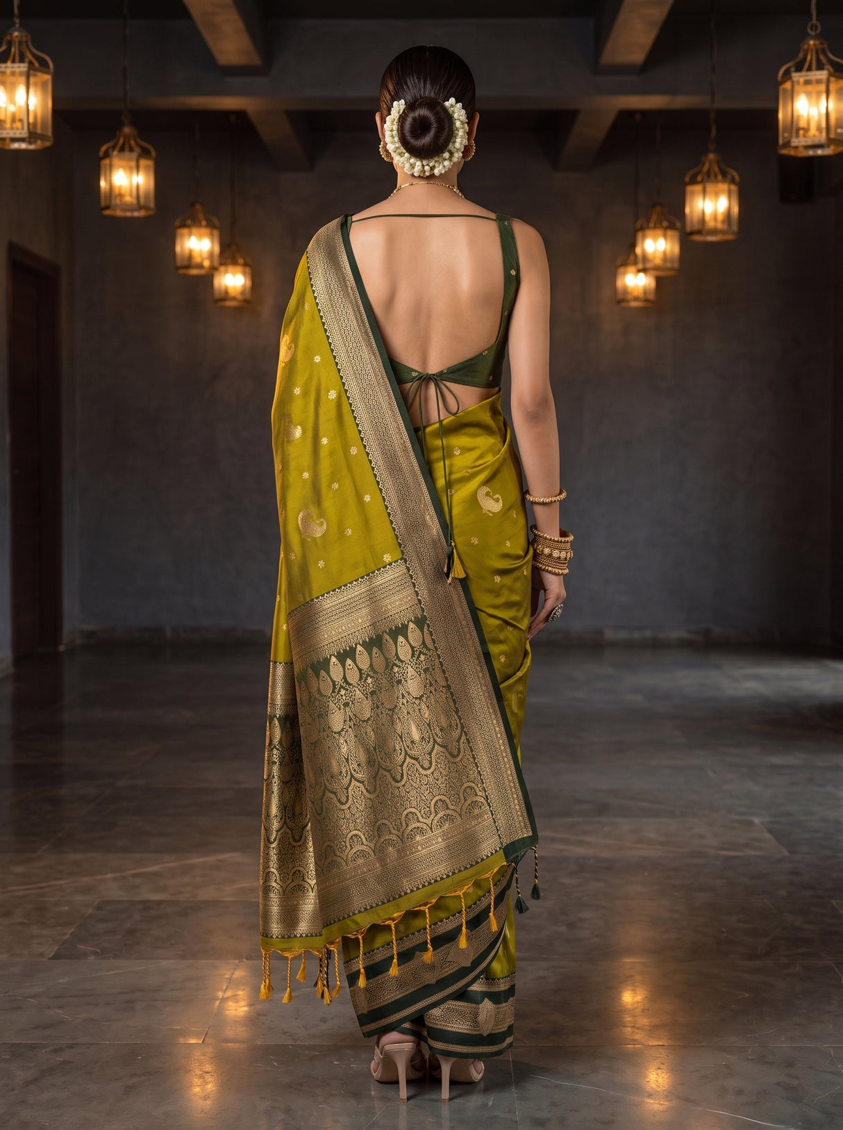 MIMOSA Pista Kanjivaram Art Silk Saree — Saree shot pallu and body
