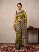 MIMOSA Pista Saree Saree — pose 10 styling detail
