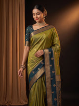 MIMOSA Pista Saree Saree — pose 10 styling detail