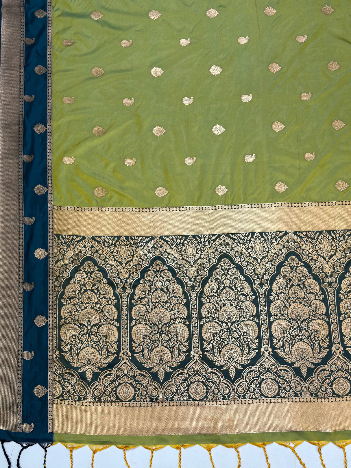 MIMOSA Pista Saree Saree — pallu and zari work detail