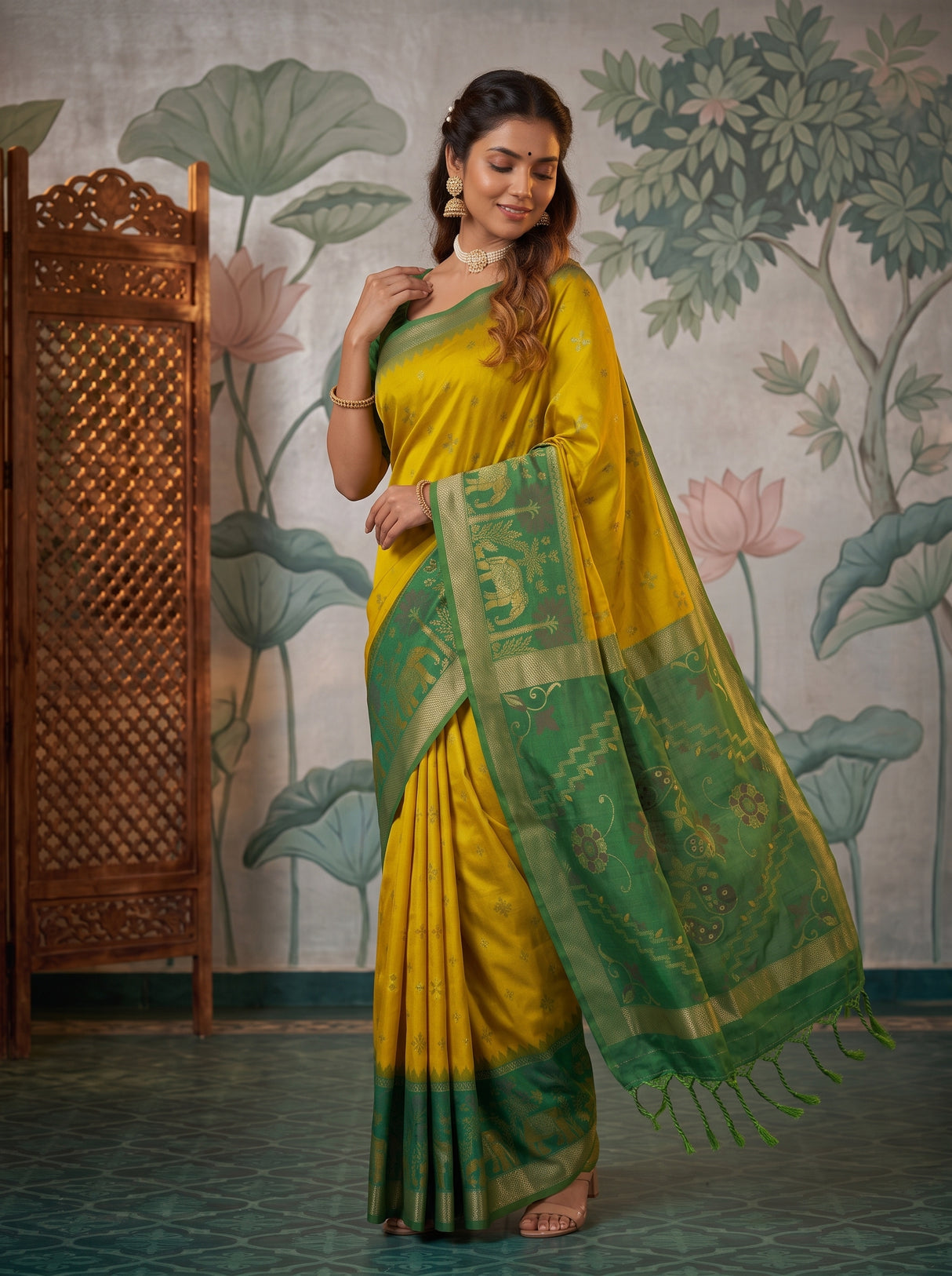 MIMOSA Olive Saree Saree — pose 9 styling detail