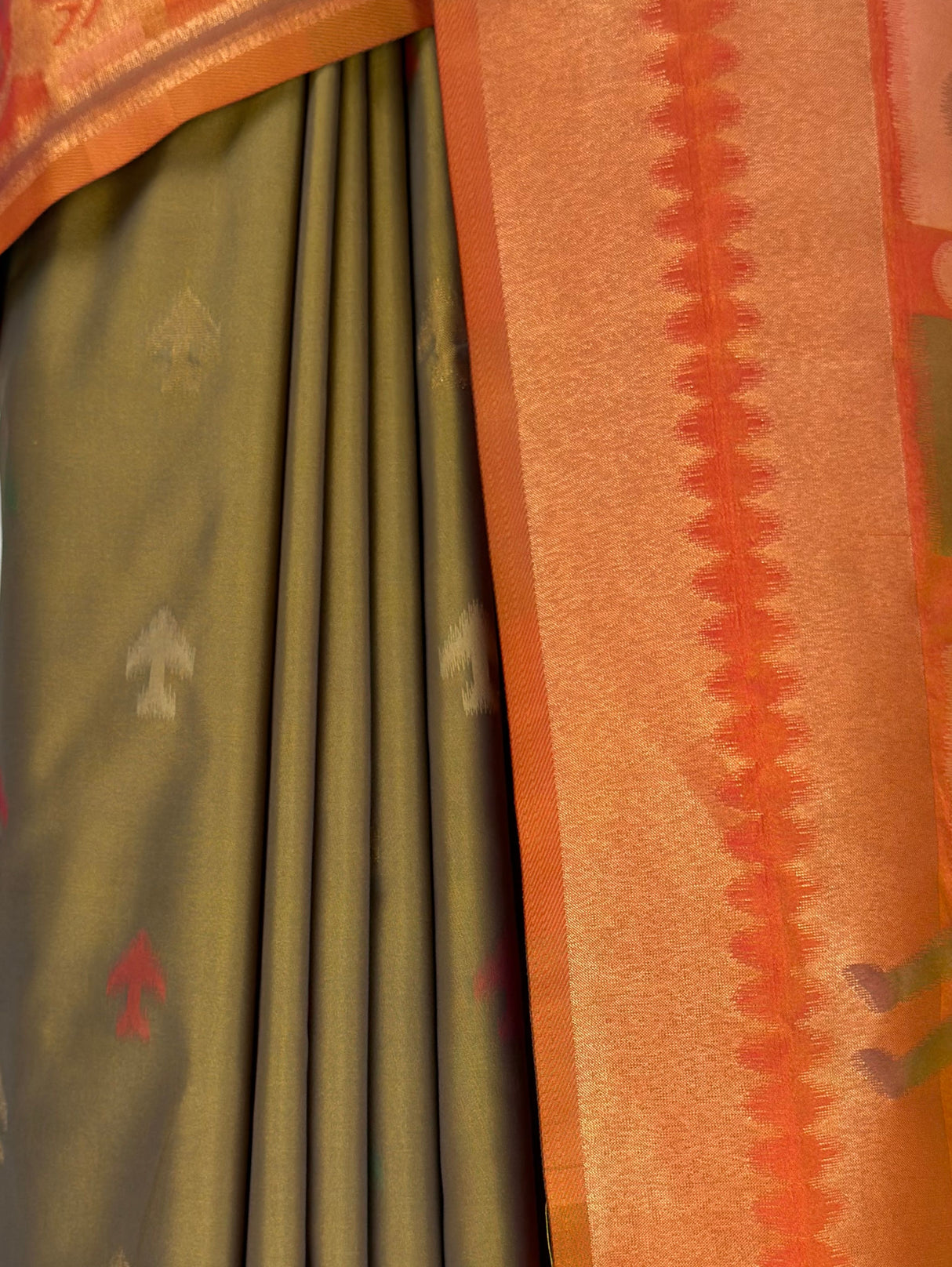 MIMOSA Chiku Saree Saree — fleets shot full lifestyle