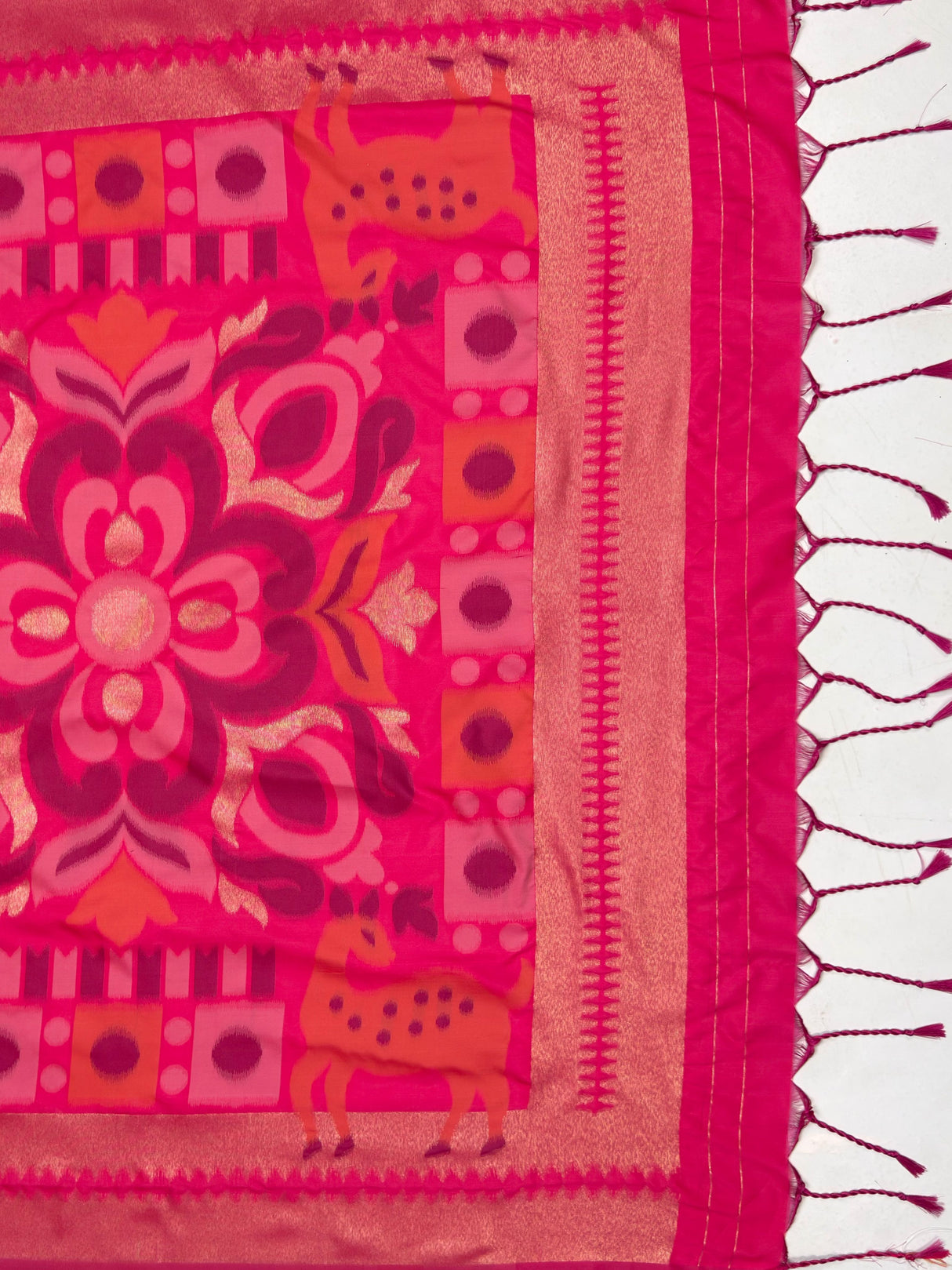 MIMOSA Wine Saree Saree — pallu and zari work detail