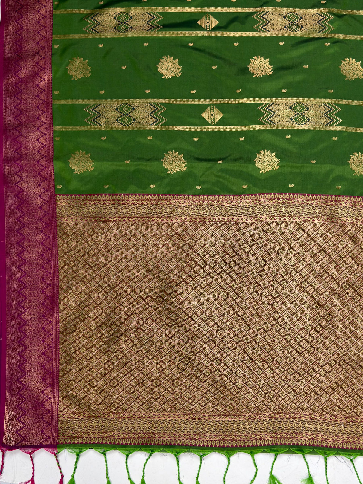 MIMOSA Green Saree Saree — pallu and zari work detail