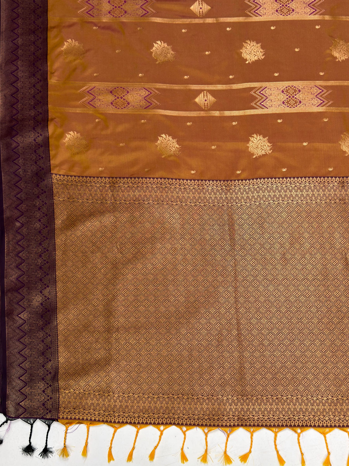 MIMOSA Rust Saree Saree — pallu and zari work detail