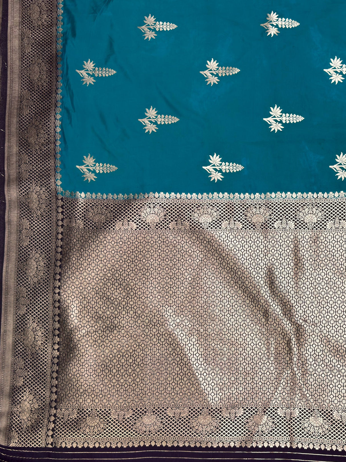 MIMOSA Sapphire Saree Saree — pallu and zari work detail