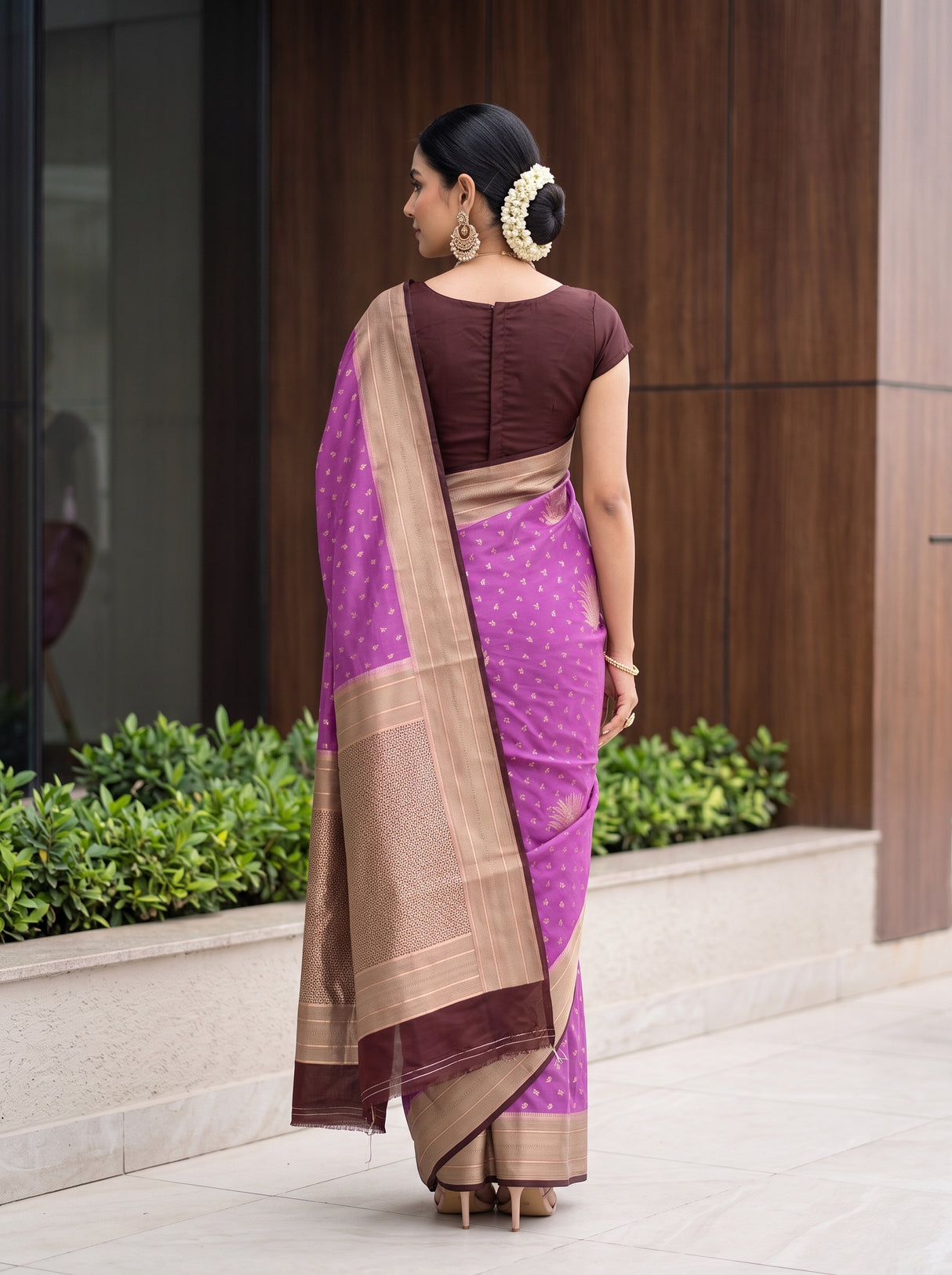 MIMOSA Lavender Saree Saree — pose 2 styling detail