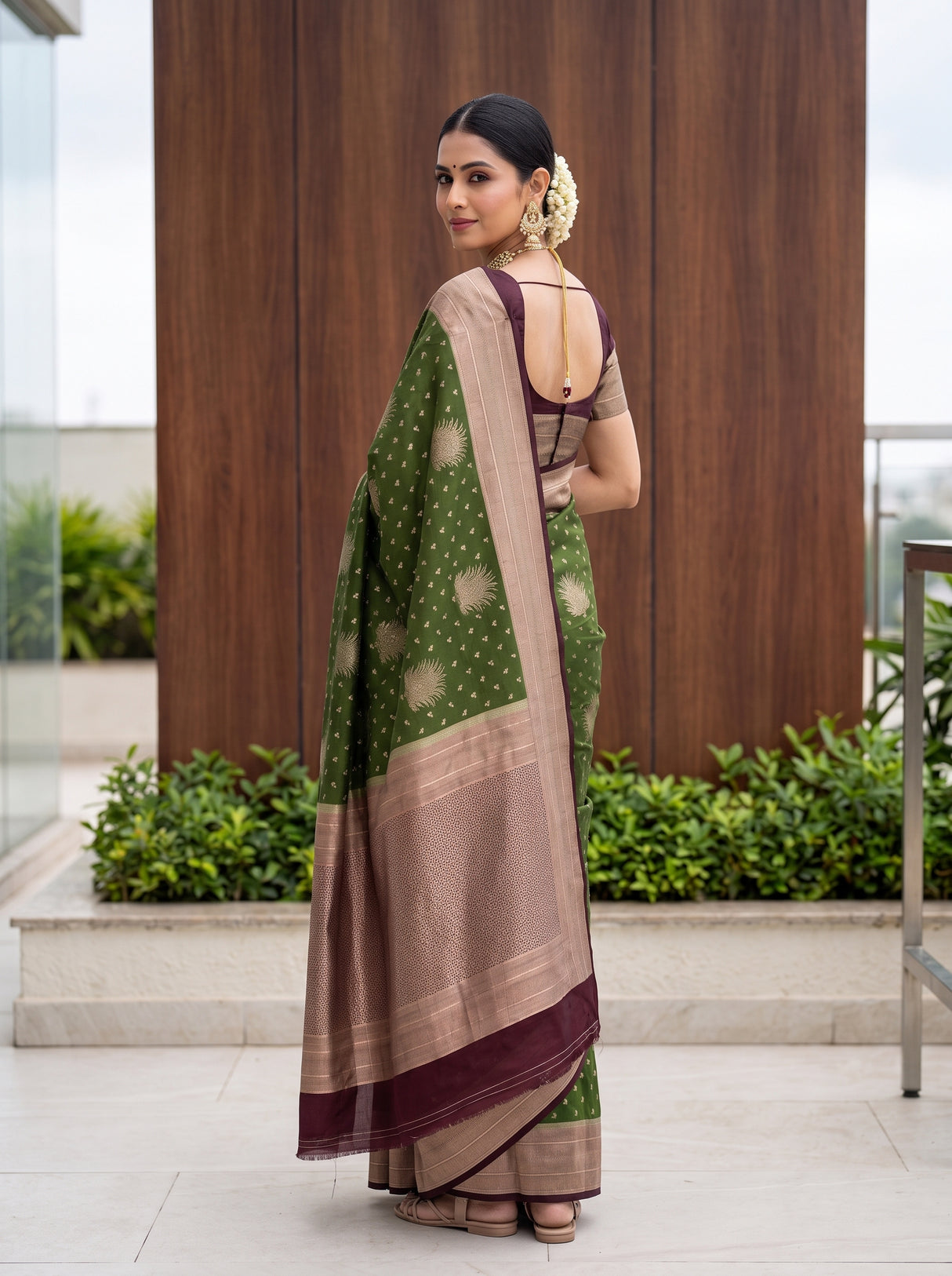 MIMOSA Olive Saree Saree — pose 7 styling detail