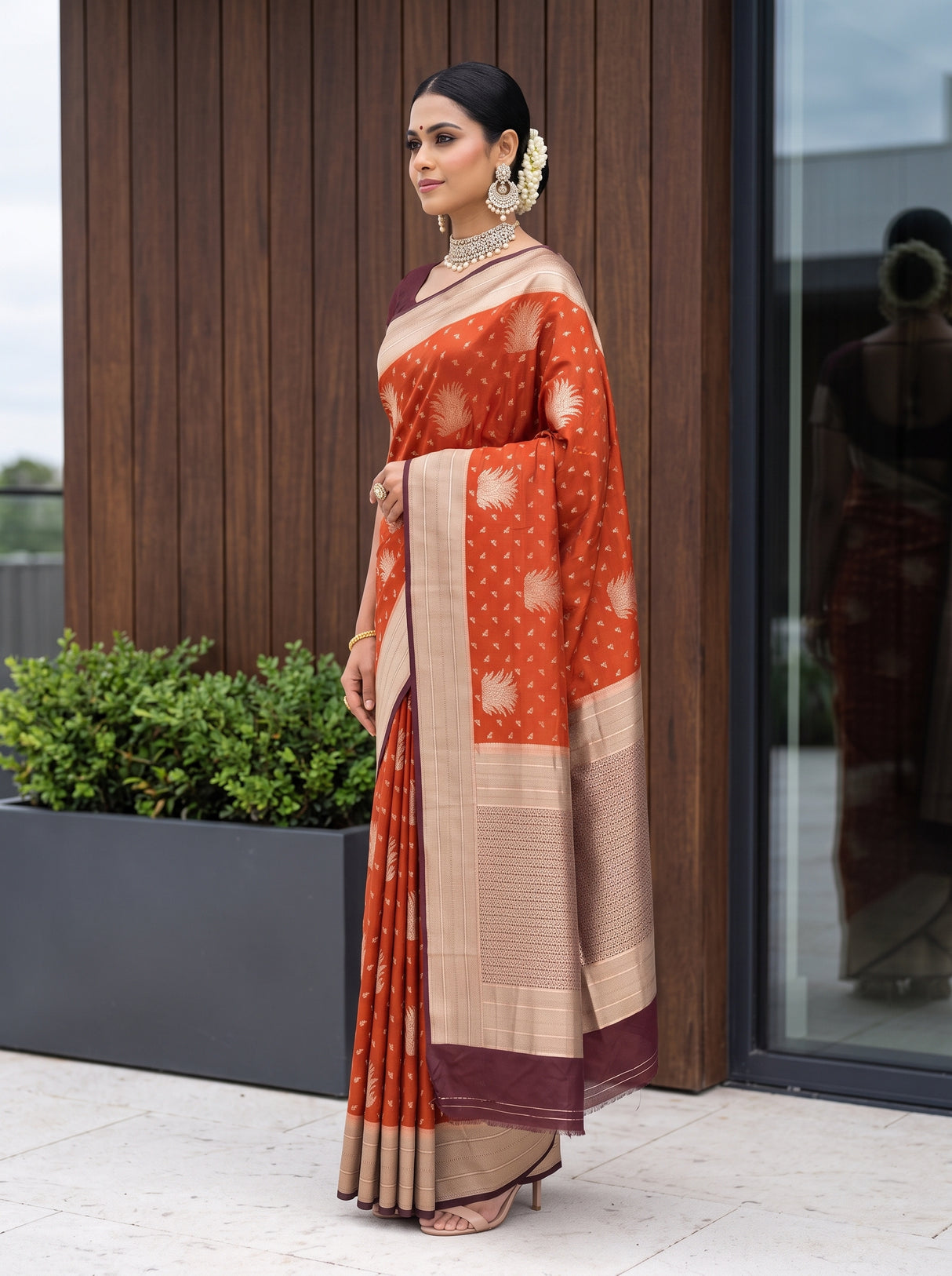 MIMOSA Rust Saree Saree — pose 3 styling detail