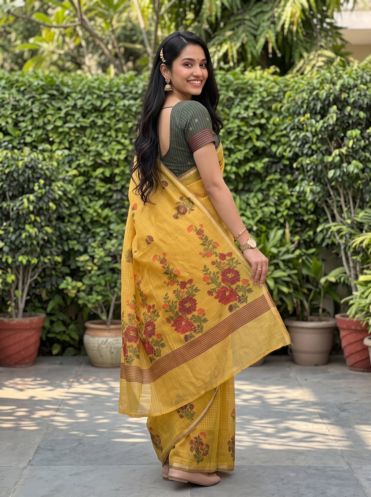 MIMOSA Saree Saree — pose 7 styling detail