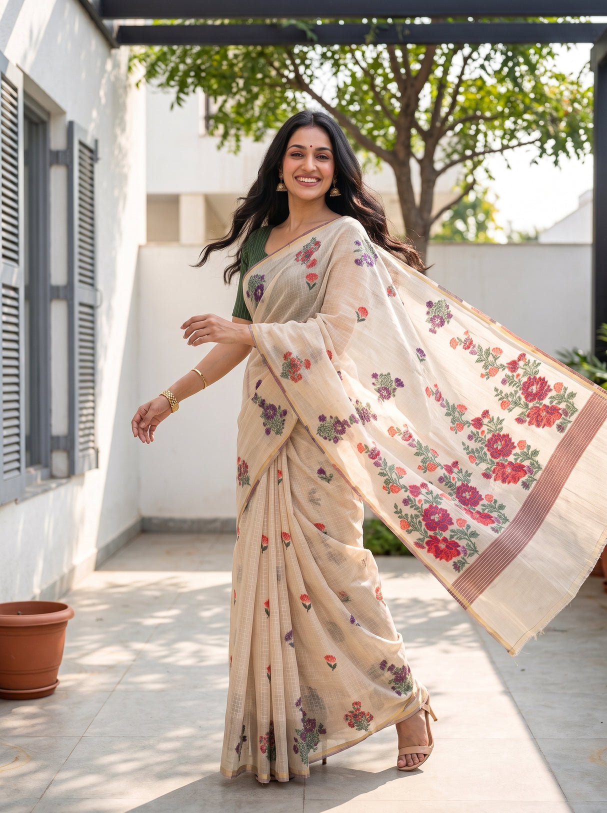 MIMOSA Saree Saree — pose 5 styling detail