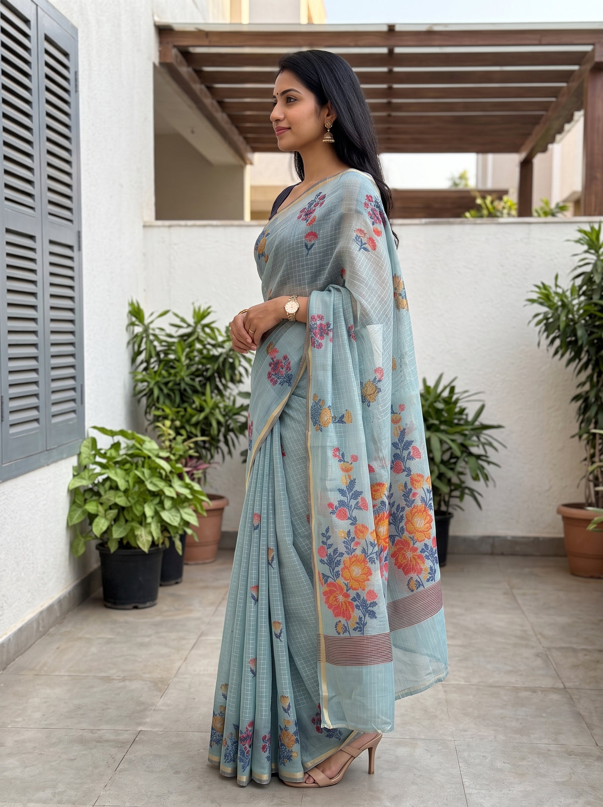 MIMOSA Saree Saree — pose 3 styling detail