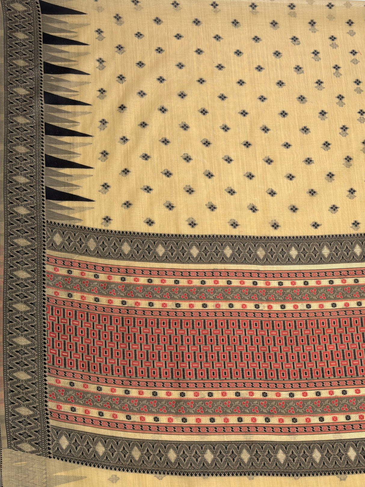 MIMOSA Chiku Saree Saree — pallu and zari work detail