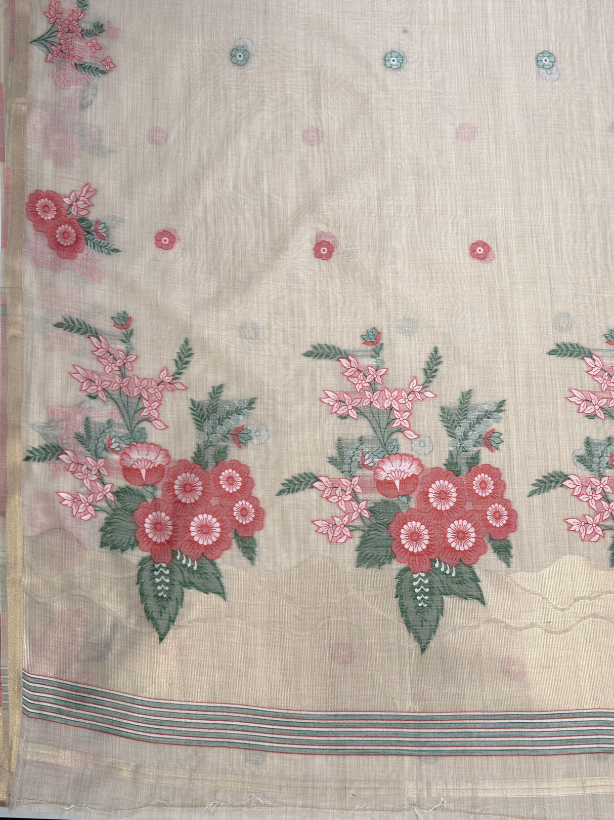 MIMOSA Half White Saree Saree — pallu and zari work detail