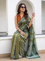 MIMOSA Bottle Green Saree Saree — pose 8 styling detail