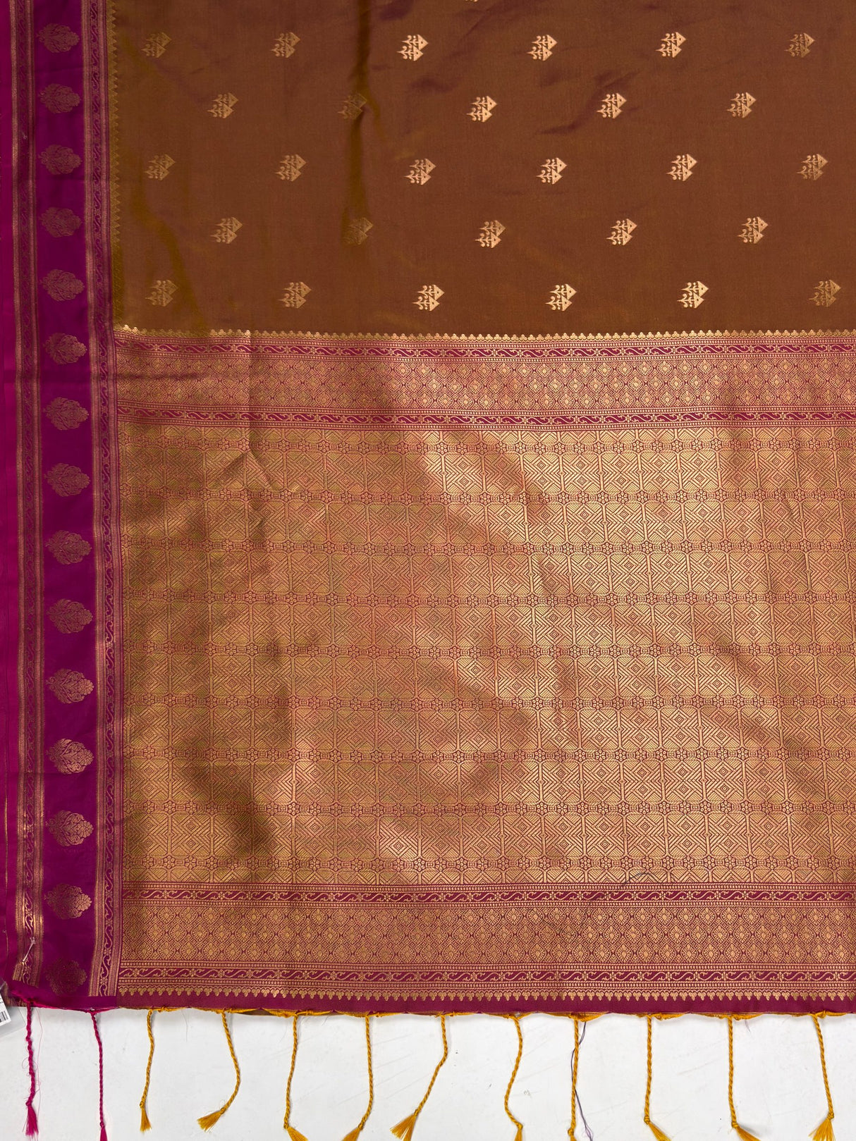 MIMOSA Chocolate Saree Saree — pallu and zari work detail