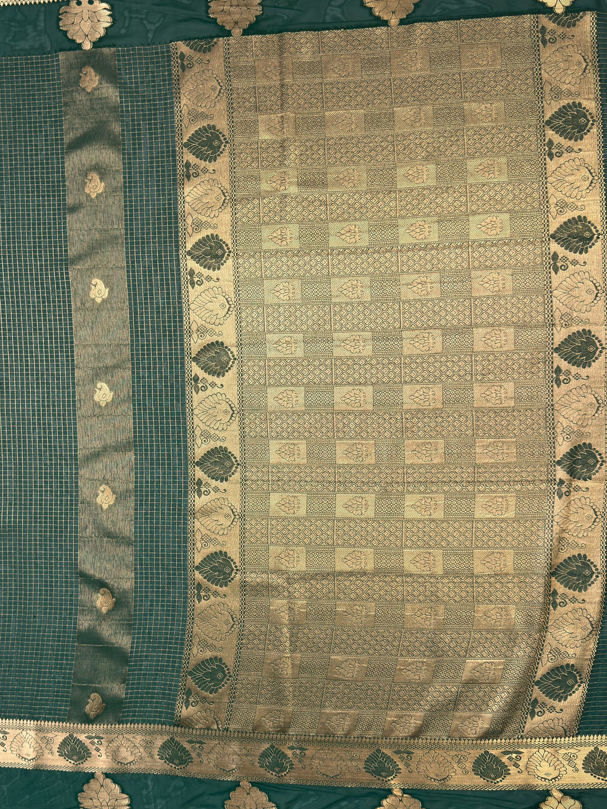 MIMOSA Bottle Green Saree Saree — pallu and zari work detail