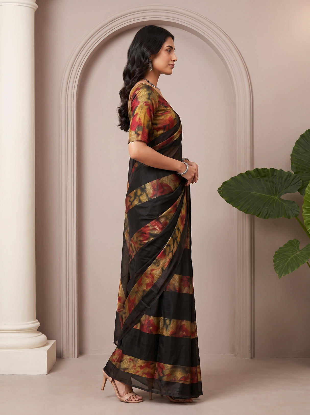 MIMOSA Black Saree Saree — pose 3 styling detail