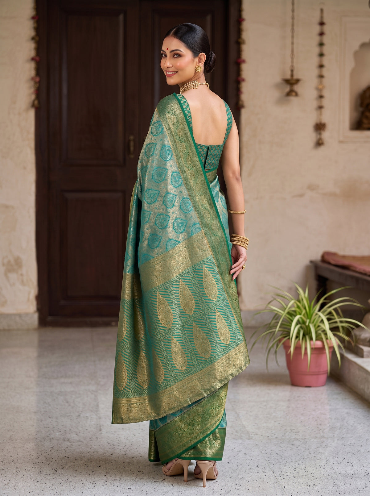 MIMOSA Rama Kanjivaram Saree — pose 7 styling detail