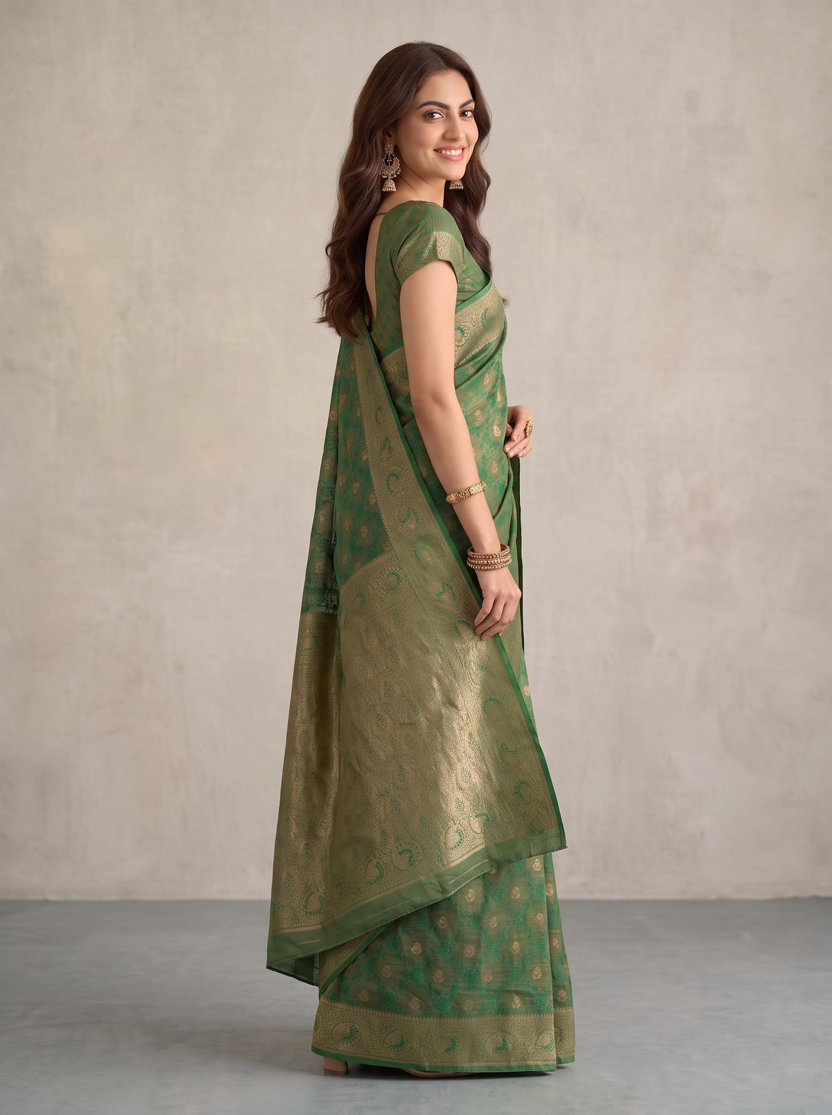 MIMOSA Rama Kanjivaram Saree — pose 9 styling detail