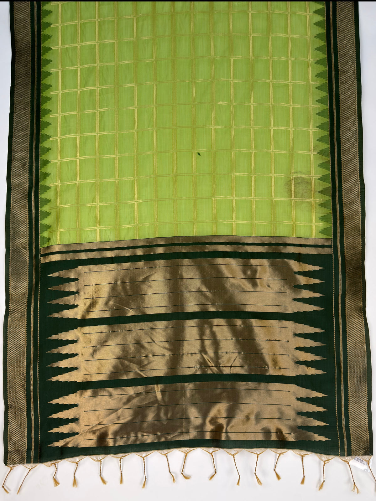 MIMOSA Parrot Green Banarasi Saree — pallu and zari work detail