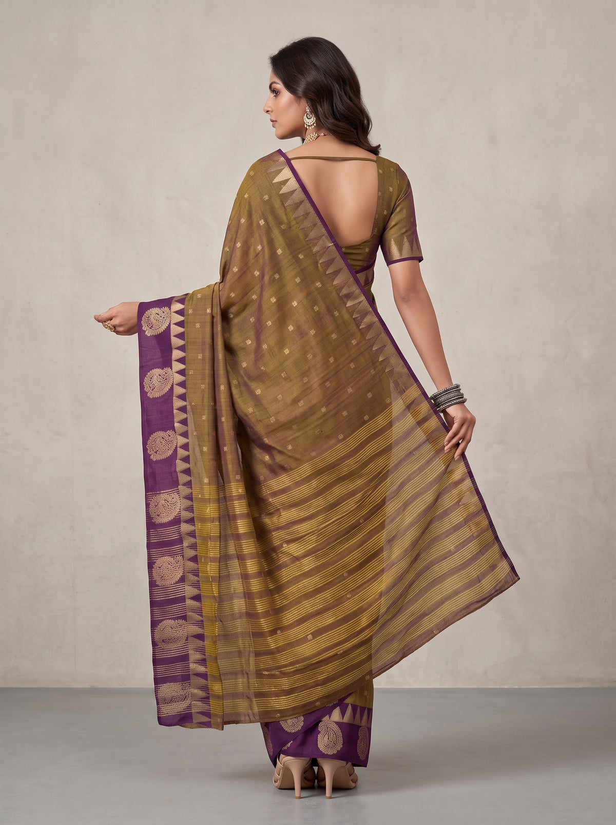 MIMOSA Banarasi Saree — pose 2 styling detail