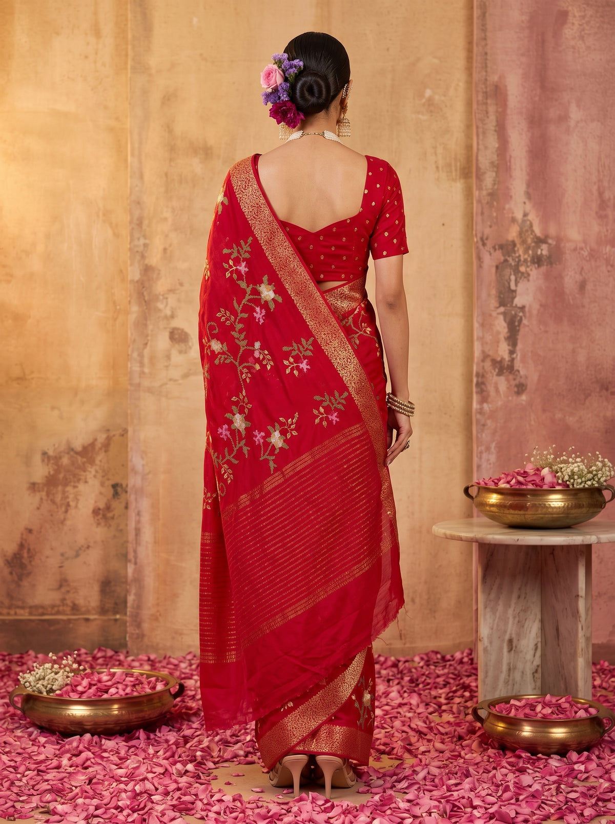 MIMOSA Red Jaipur Pure Viscose Chiffon Saree — Saree shot pallu + body