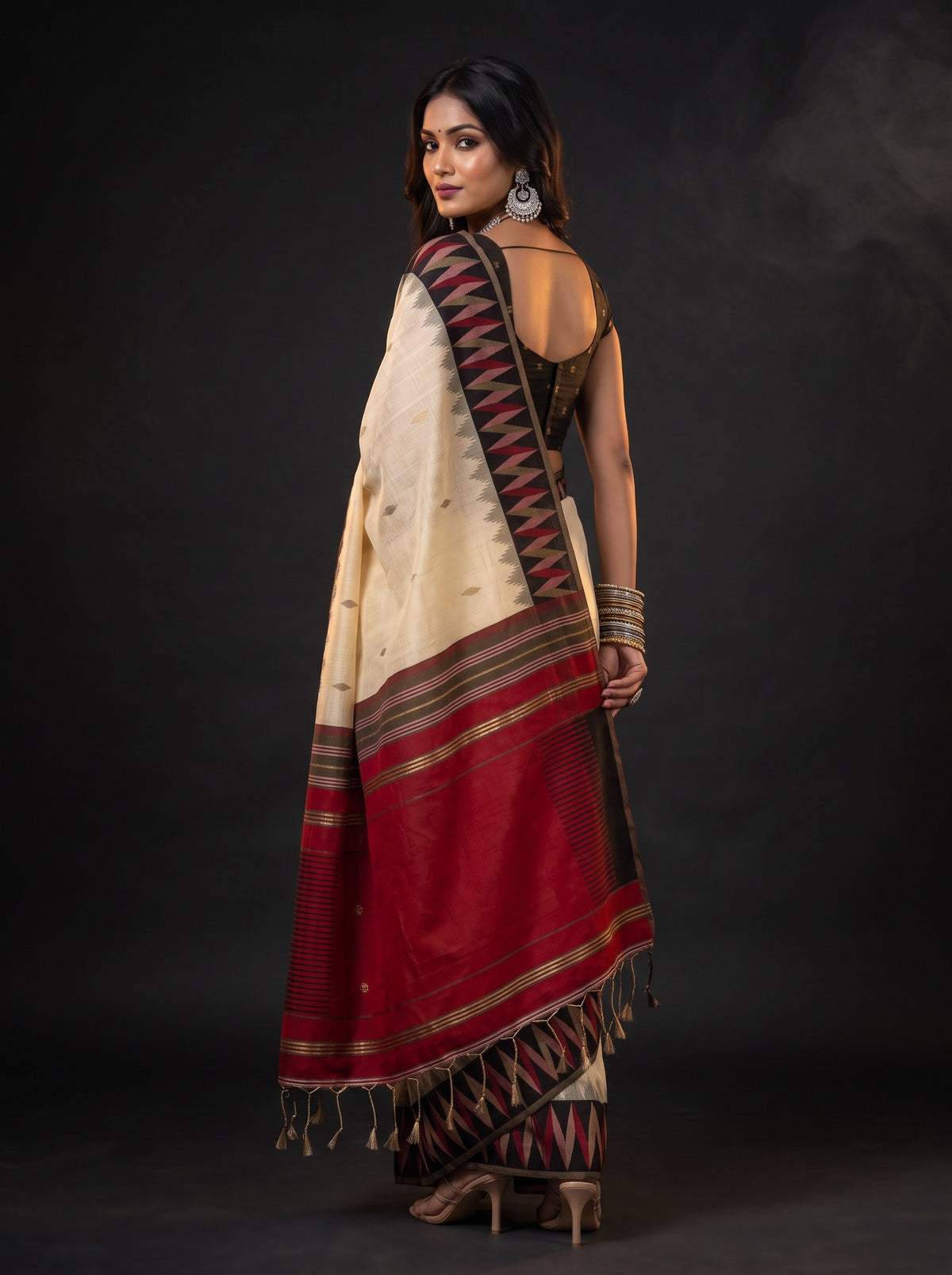MIMOSA Tussar Banarasi Cotton Saree — pose 7 styling detail
