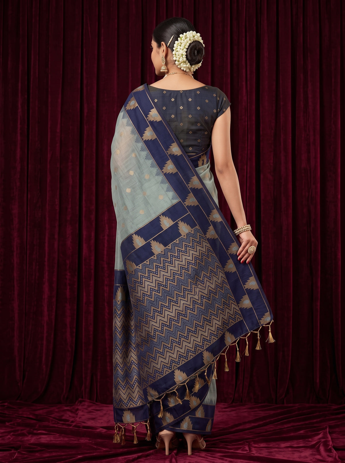 MIMOSA Grey Banarasi Cotton Saree — Pallu and body shot