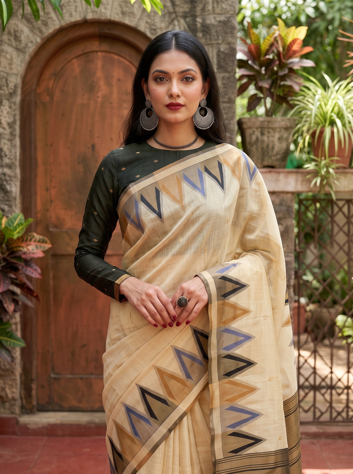 MIMOSA Tussar Banarasi Saree — pose 10 styling detail