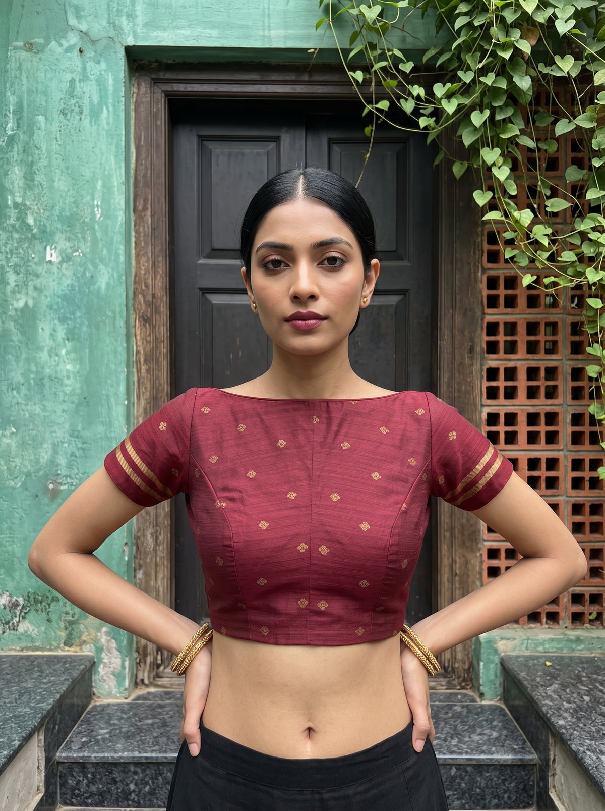 MIMOSA Maroon Bhagalpuri Tussar silk Tussar Silk Saree — blouse close-up