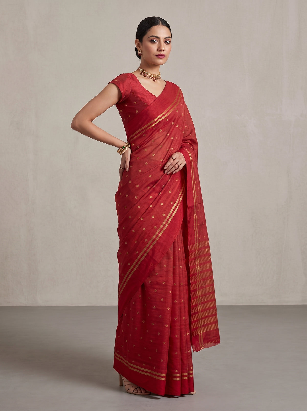MIMOSA Red Bhagalpuri Tussar silk Tussar Silk Saree — pose 4 styling detail