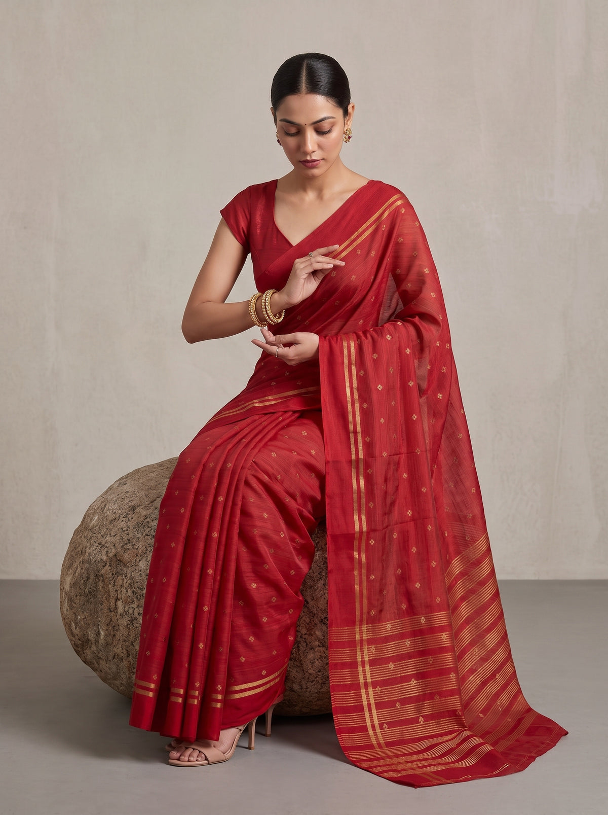 MIMOSA Red Bhagalpuri Tussar silk Tussar Silk Saree — pose 8 styling detail