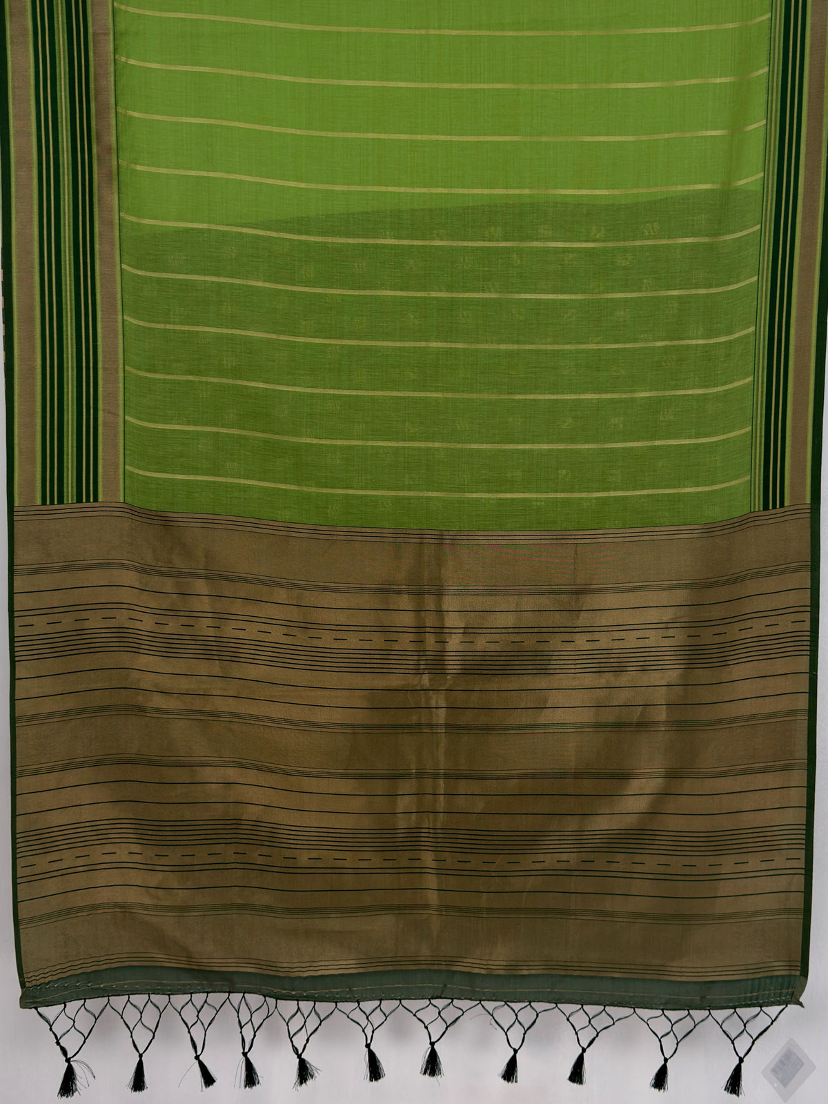MIMOSA Parrot Green Banarasi Saree — pallu and zari work detail