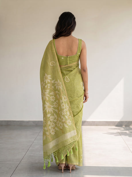 MIMOSA Liril Banarasi Saree — pose 2 styling detail