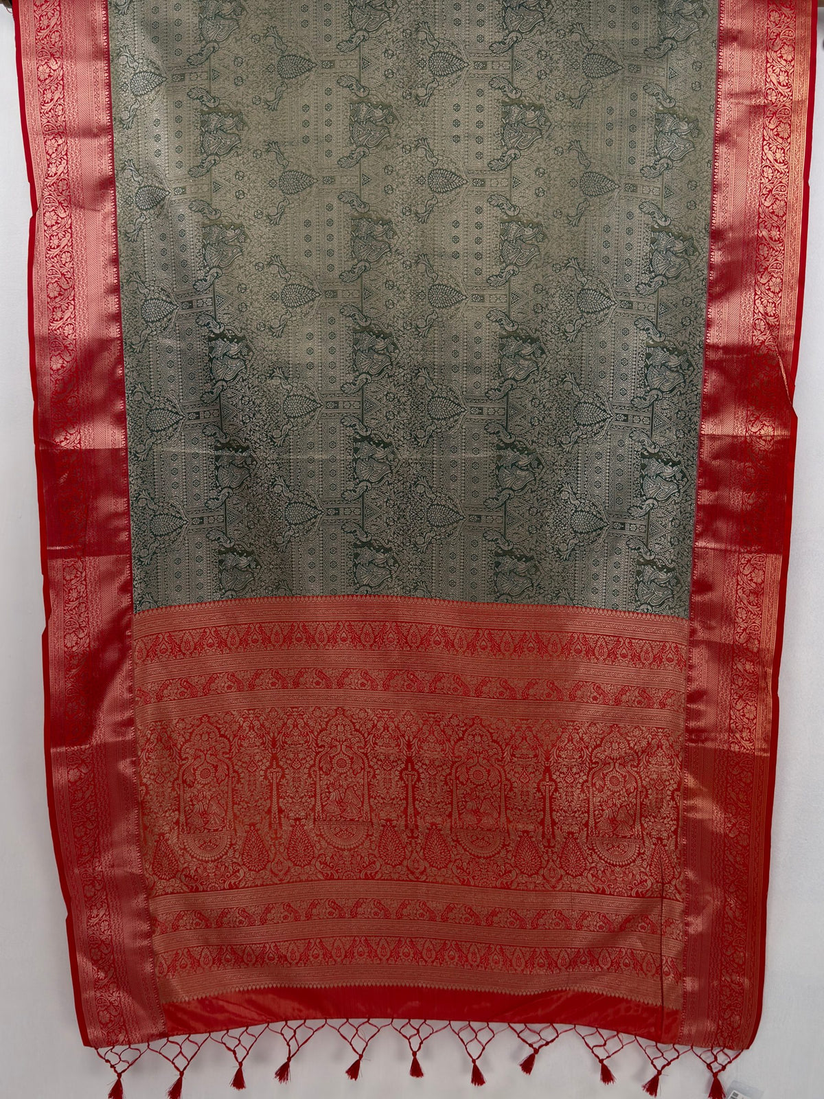 MIMOSA Green Kanjivaram Art Silk Saree — pallu and zari work detail