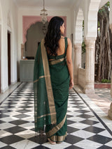 MIMOSA Bottle Green Maheshwari Cotton Cotton Saree — Saree shot pallu body