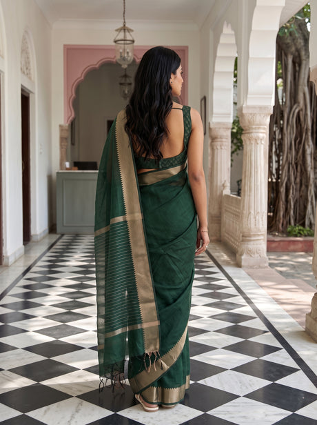 MIMOSA Bottle Green Maheshwari Cotton Cotton Saree — Saree shot pallu body