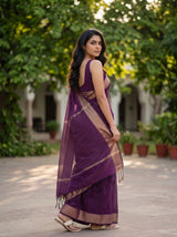 MIMOSA Magenta Maheshwari Cotton Saree — pose 7 styling detail