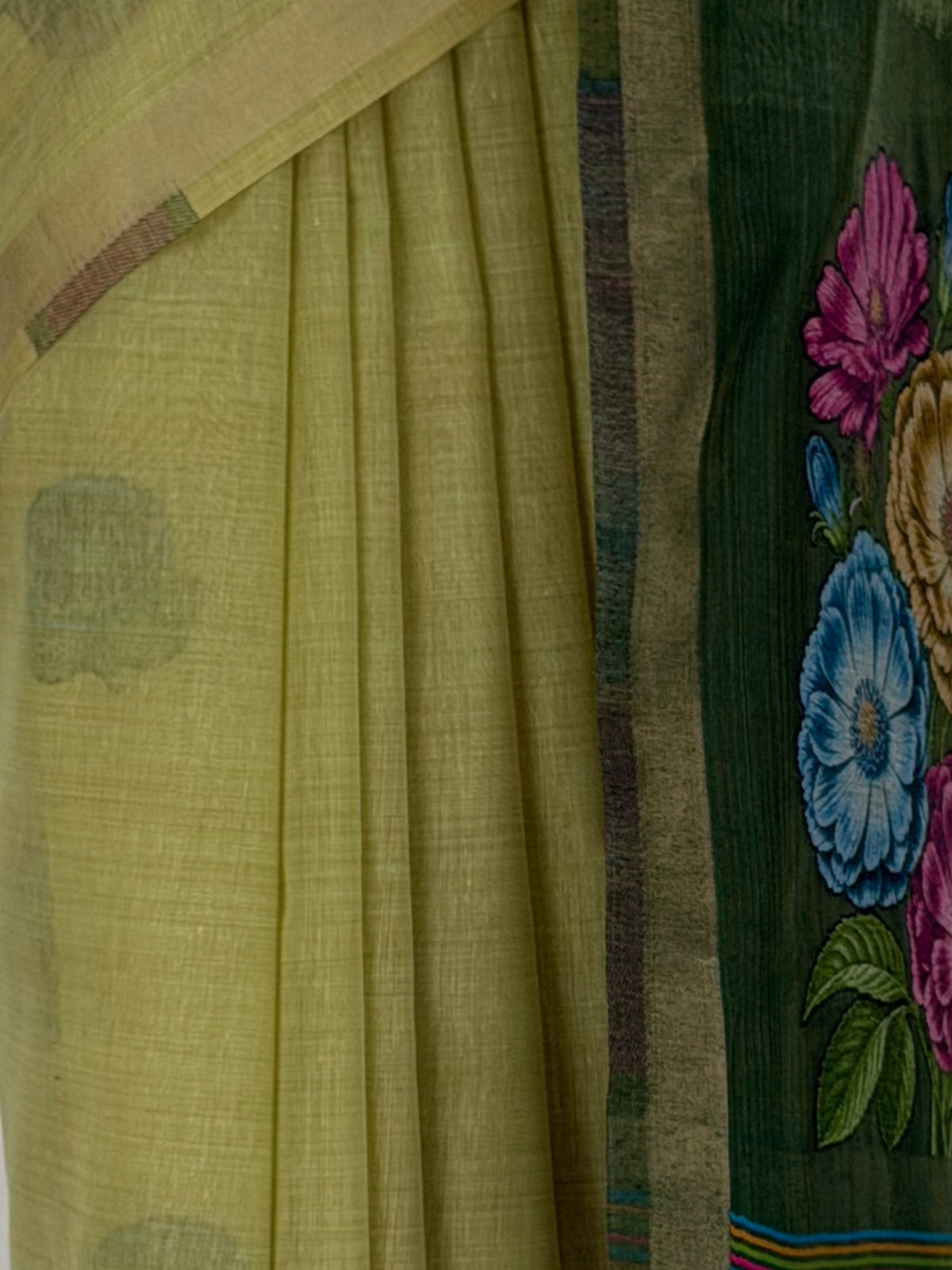 MIMOSA Olive Bhagalpuri Cotton linen Saree — close-up of pallu and potted plants