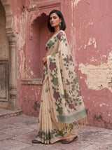 MIMOSA Bottle Green Banarasi Linen Saree — close-up of model's mid-section