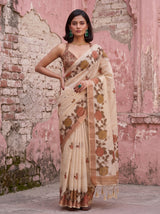 MIMOSA Mehndi Banarasi Linen Saree — close-up of model's torso and hand with ring