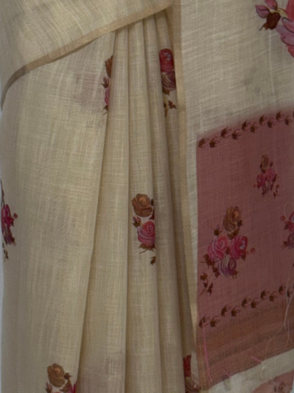 MIMOSA Peach Banarasi Linen Saree — fleets shot full lifestyle